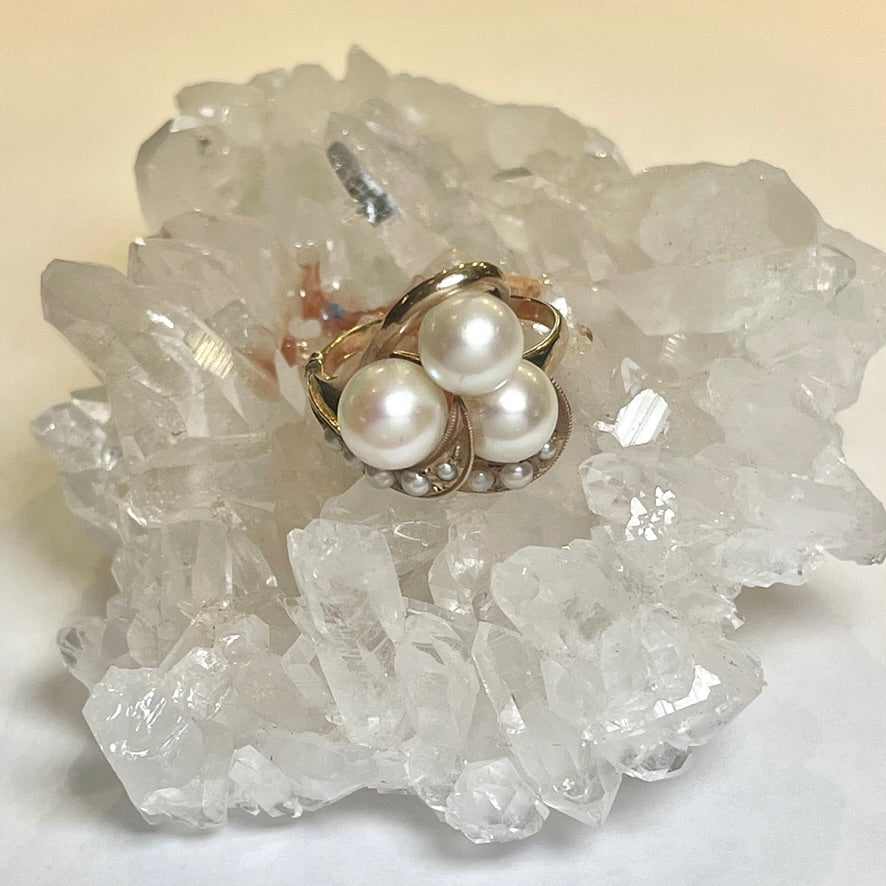 Pearl Swirl Ring - Size 7